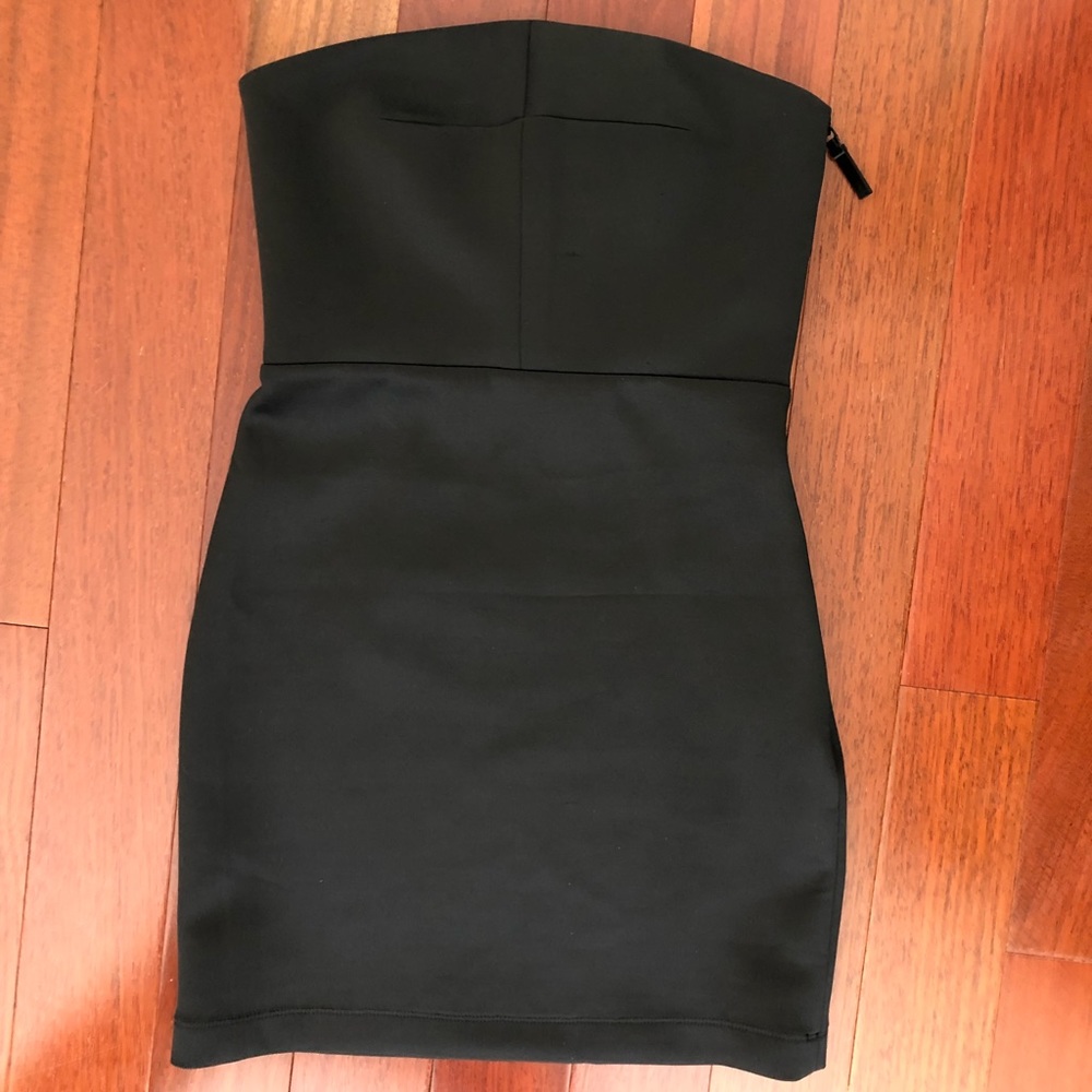 Mini strapless dress size 4